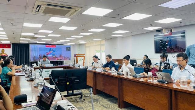 TP.HCM: Bảo đảm nguồn cung hàng hóa, tăng tốc kích cầu tiêu dùng và xúc tiến thương mại- Ảnh 1.
