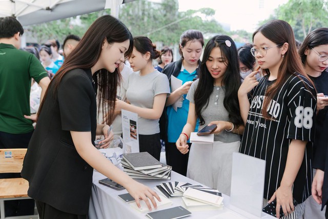 Ngày hội Việc làm Thanh niên Thủ đô năm 2026: Nơi người trẻ sẵn sàng cho hành trình nghề nghiệp tương lai- Ảnh 9.