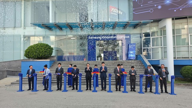 Samsung Việt Nam khánh thành Trung tâm Phát triển nhân tài công nghệ cao Samsung Innovation Campus tại Thái Nguyên.  - Ảnh 1.