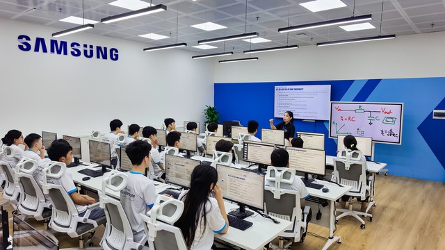 Samsung Việt Nam khánh thành Trung tâm Phát triển nhân tài công nghệ cao Samsung Innovation Campus tại Thái Nguyên.  - Ảnh 6.