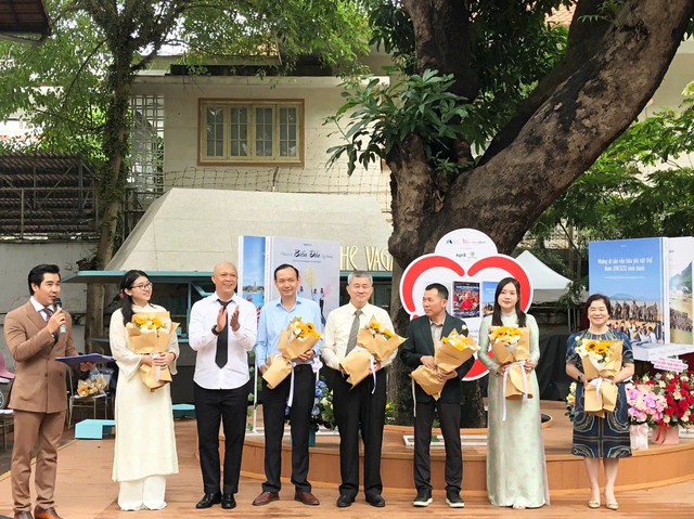Nghệ sỹ Nhiếp ảnh Nguyễn Á xác lập Kỷ lục Việt Nam sau 16 năm kể chuyện về văn hóa và biển đảo- Ảnh 4.