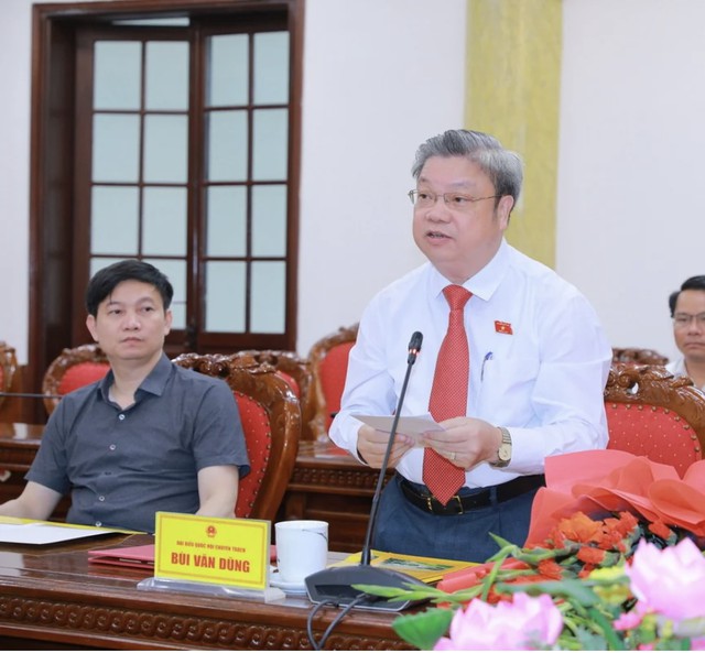 Thanh Hóa: Công bố Nghị quyết của Ủy ban Thường vụ Quốc hội về công tác cán bộ - Ảnh 3.