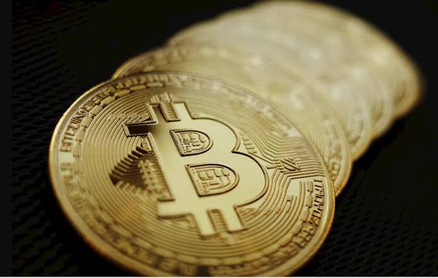 Giá Bitcoin hôm nay 20/8: Bitcoin vẫn chưa thoát khỏi vùng giá quyết định- Ảnh 1.