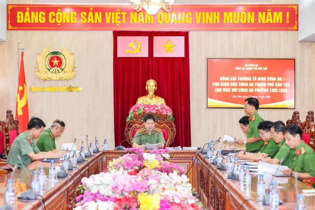 Thượng tá Đinh Tùng An làm việc với Công an xã Trường Long Tây, xã Tân Long và phường Thới Long - Ảnh 1.
