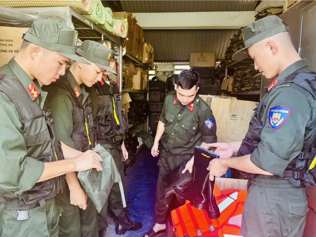 Công an Thanh Hóa: Chủ động từ sớm, sẵn sàng ứng phó mưa lũ- Ảnh 2.
