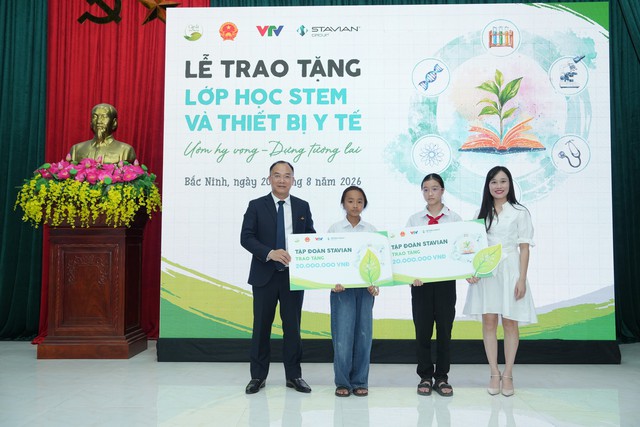 Stavian trao tặng phòng học STEM và thiết bị y tế tại Bắc Ninh- Ảnh 2.