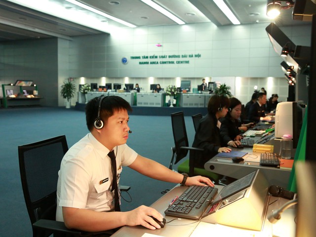 Quản lý bay điều hành hơn 578.000 chuyến bay trong 7 tháng - Ảnh 1.