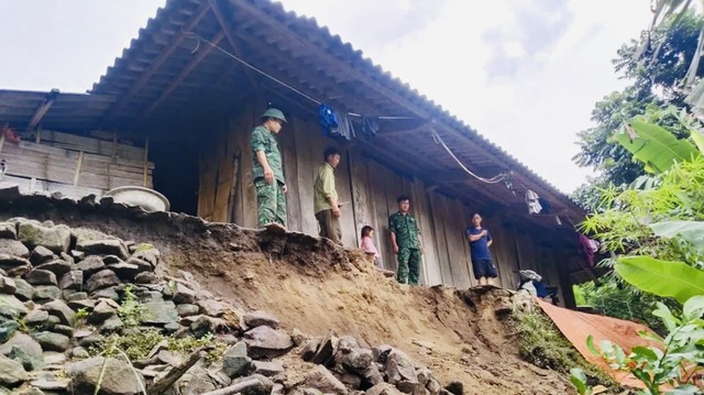 Thanh Hóa: Chủ động từ sớm, ứng phó kịp thời với mưa lũ - Ảnh 1.