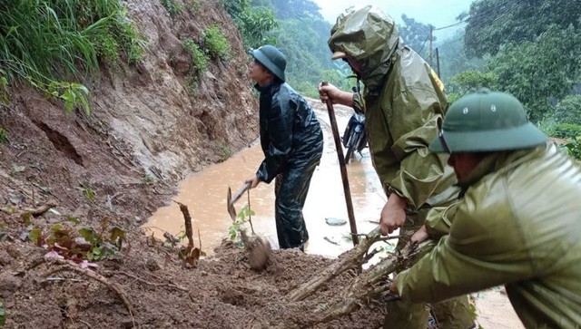 Thanh Hóa: Chủ động từ sớm, ứng phó kịp thời với mưa lũ - Ảnh 3.