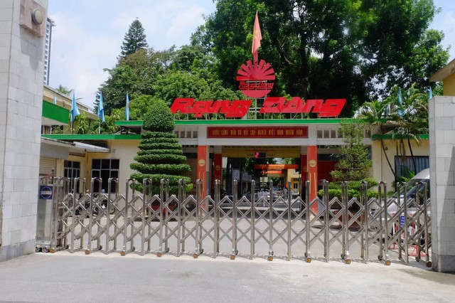 Hà Nội: Di dời 58 cơ sở để dành quỹ đất làm trường học, trồng cây xanh- Ảnh 1.