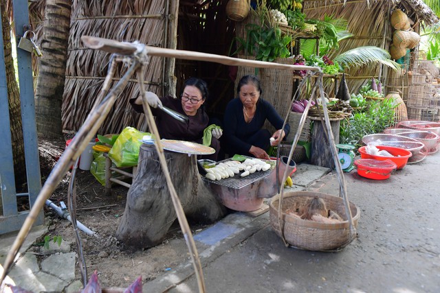 Cà Mau tổ chức đoàn presstrip khảo sát điểm đến du lịch trên địa bàn tỉnh- Ảnh 2.