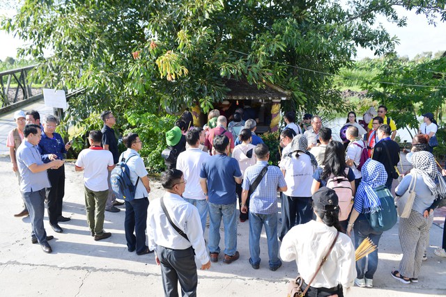 Cà Mau tổ chức đoàn presstrip khảo sát điểm đến du lịch trên địa bàn tỉnh- Ảnh 4.