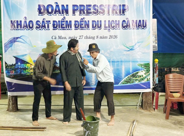 Cà Mau tổ chức đoàn presstrip khảo sát điểm đến du lịch trên địa bàn tỉnh- Ảnh 8.