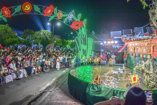 Cà Mau khai mạc Ngày hội Văn hóa di sản và Lễ hội Khinh khí cầu lần thứ I- Ảnh 3.