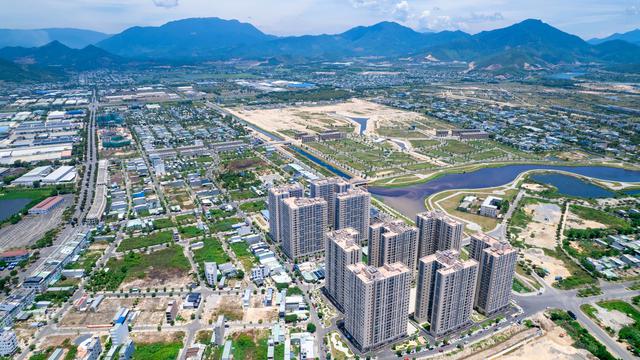 Đà Nẵng: Kinh doanh bất động sản tiếp tục dẫn đầu về quy mô doanh thu với 12.527 tỷ đồng- Ảnh 2.