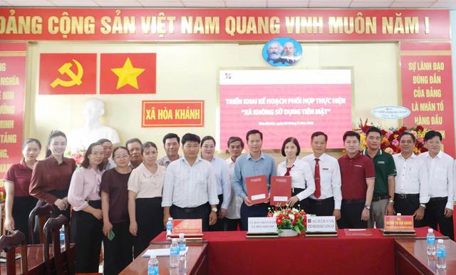 Agribank CN Bắc Long An lấy chuyển đổi số từ nhu cầu của người dân- Ảnh 5.