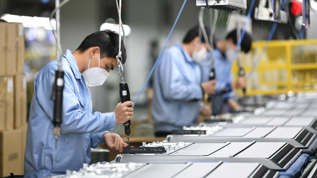 PMI tháng 7 tăng lên 52,9 điểm - Ảnh 1.