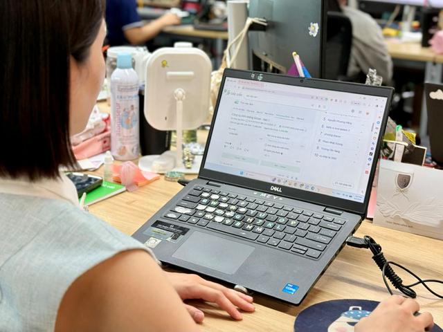 Logistics bứt phá về lượng tìm kiếm việc làm trong 7 tháng năm 2026- Ảnh 1.