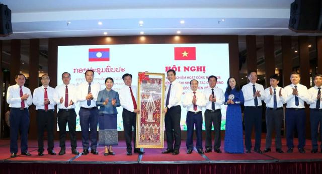 Thanh Hóa - Hủa Phăn: Ký kết hợp tác, thúc đẩy chuyển đổi số và nâng cao chất lượng quản trị địa phương - Ảnh 5.