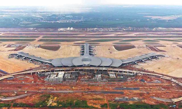 Hàng loạt siêu dự án tăng tốc về đích- Ảnh 1.