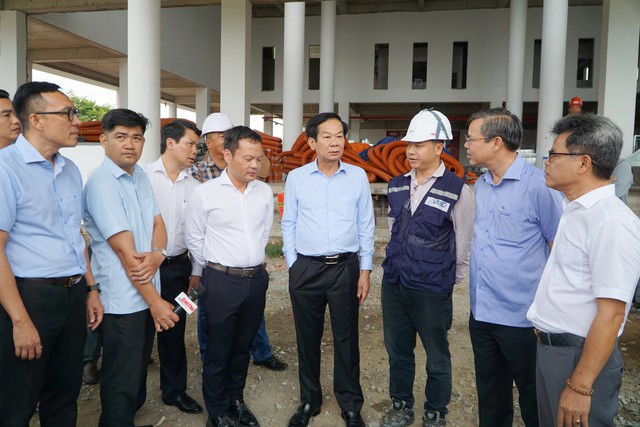 Bí thư Thành uỷ, Chủ tịch UBND TP Cần Thơ kiểm tra công trình, dự án trọng điểm trên địa bàn thành phố- Ảnh 5.