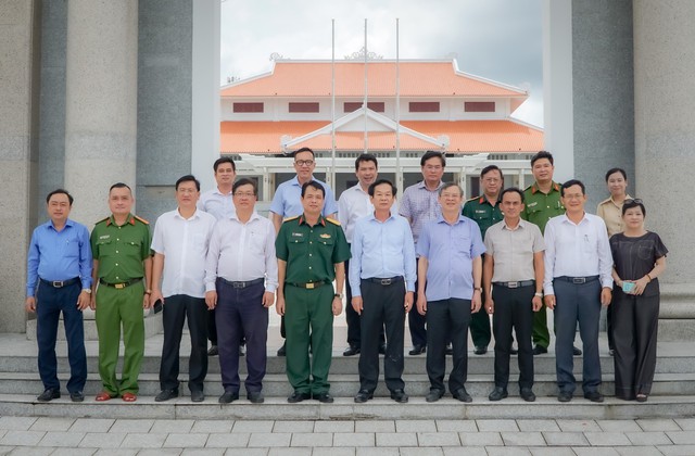 Bí thư Thành uỷ, Chủ tịch UBND TP Cần Thơ kiểm tra công trình, dự án trọng điểm trên địa bàn thành phố- Ảnh 9.
