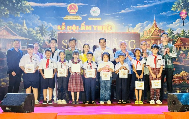 Khai mạc Lễ hội Ẩm thực Sông Trăng Sắc Hội năm 2026- Ảnh 5.