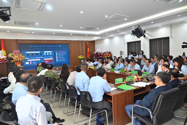 Hà Nội hướng tới điện hoá phương tiện vệ sinh môi trường, thúc đẩy chuyển động xanh cho đô thị thông minh- Ảnh 3.