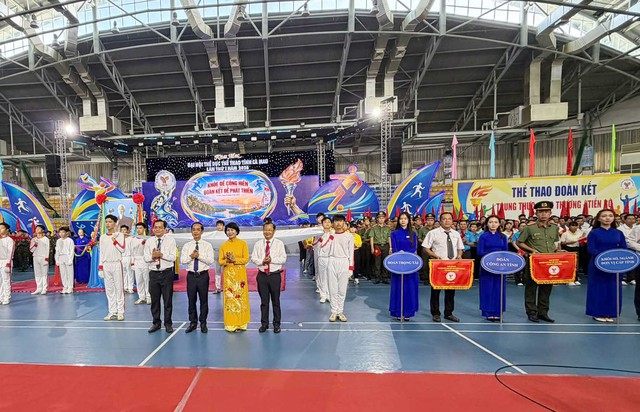 Khai mạc Đại hội TDTT tỉnh Cà Mau lần thứ I năm 2026- Ảnh 4.