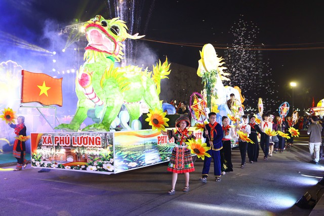 Thái Nguyên; Lung linh đêm hội trăng rằm- Ảnh 2.