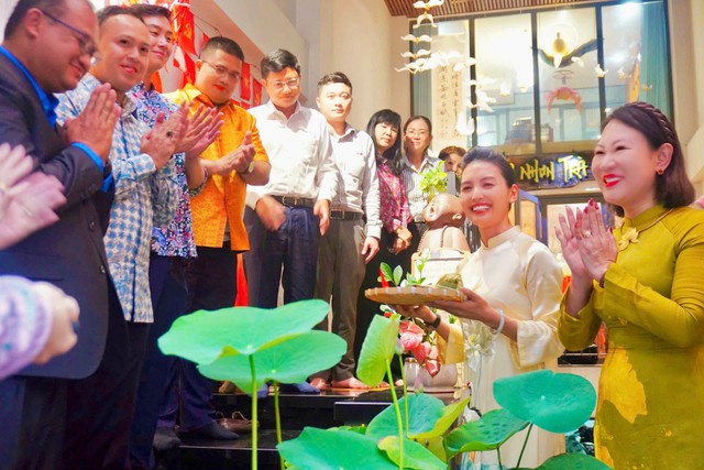 TP.HCM: Tổ chức Chương trình “Trăng hữu nghị - Sắc hoa Đông Nam Á 2026”- Ảnh 2.