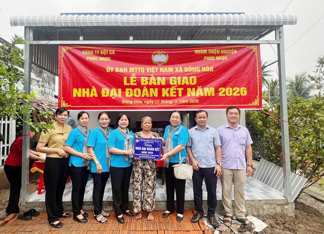 An Giang: Bàn giao 6 căn nhà Đại đoàn kết cho các hộ có hoàn cảnh khó khăn ở xã Tân Thạnh, Đông Hoà và Đông Hưng- Ảnh 6.