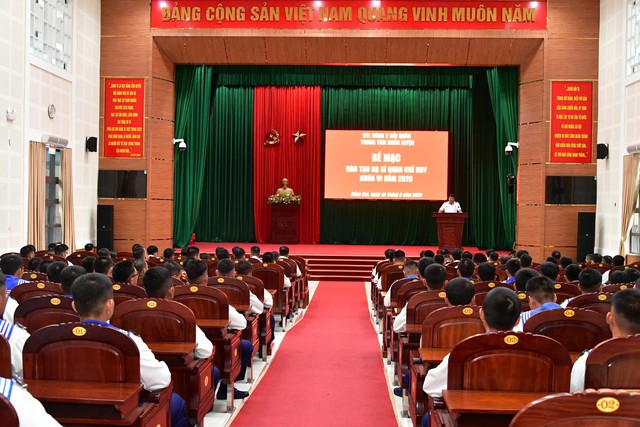 Trung tâm Huấn luyện Vùng 2 Hải quân bế mạc khoá đào tạo hạ sĩ quan chỉ huy- Ảnh 5.