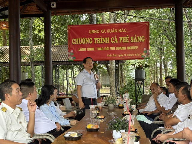 Xã Xuân Bắc (Đồng Nai) tổ chức “Cà phê sáng” với doanh nghiệp: Lắng nghe để tháo gỡ, phối hợp để giải quyết - Ảnh 1.