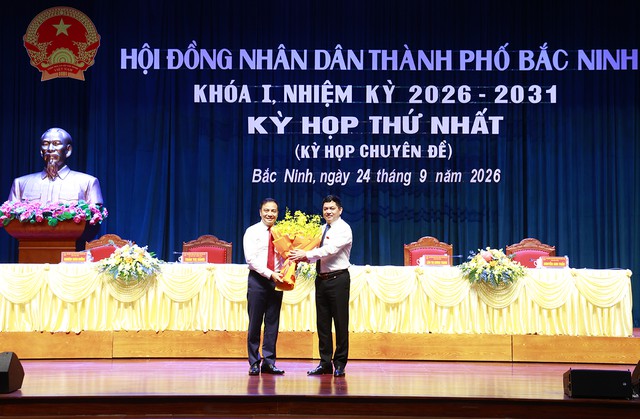 Ông Đào Thanh Trường được bầu giữ chức Phó Chủ tịch UBND TP Bắc Ninh- Ảnh 1.