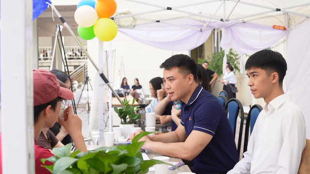 Mở rộng cánh cửa việc làm, kết nối người trẻ với doanh nghiệp - Ảnh 5.