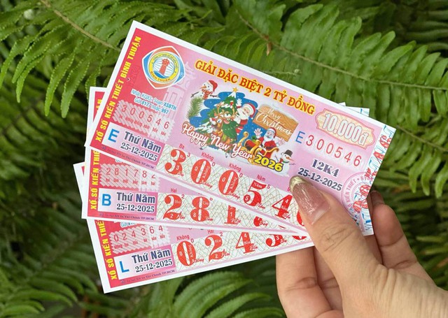 Mỗi năm người Việt chi gần 106.000 tỷ đồng mua vé số- Ảnh 1.