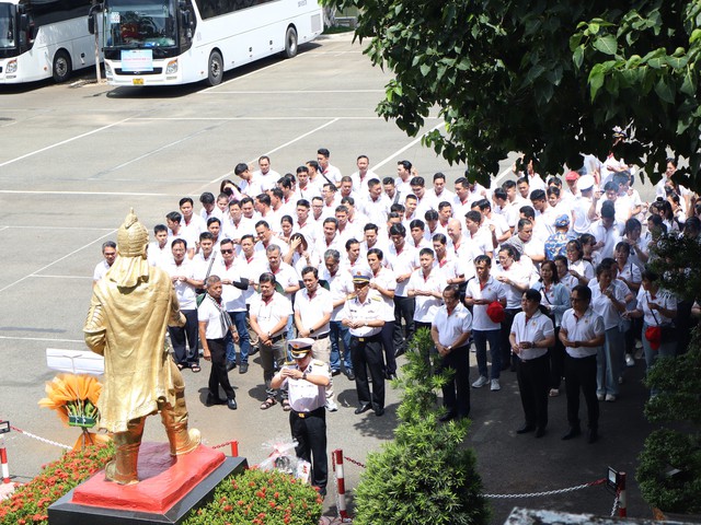 Công ty TNHH MTV Cao su Thống Nhất hướng về biên giới, biển, đảo Tổ quốc- Ảnh 1.