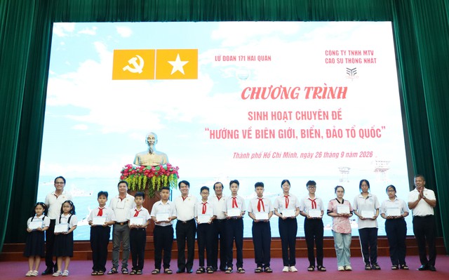 Công ty TNHH MTV Cao su Thống Nhất hướng về biên giới, biển, đảo Tổ quốc- Ảnh 3.