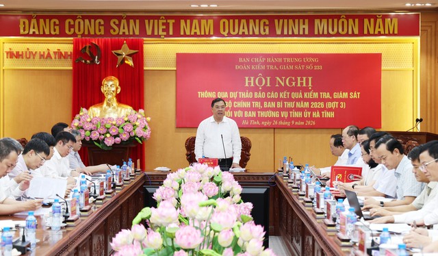 Bộ chính trị thông qua dự thảo báo cáo giám sát tại Hà Tĩnh- Ảnh 1.