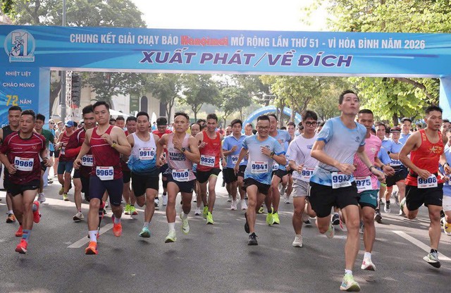 Giải chạy Báo Hànộimới mở rộng lần thứ 51: Gửi thông điệp "Vì hòa bình" của Thủ đô Hà Nội đến bạn bè năm châu - Ảnh 5.