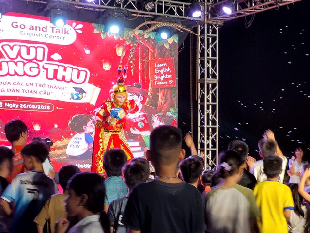 Lan tỏa tình yêu tiếng Anh qua Lễ hội Trăng Rằm - Ảnh 4.