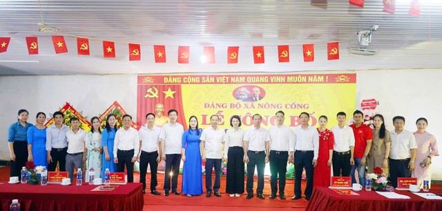 Thêm 2 chi bộ trong doanh nghiệp: Tăng sức mạnh tổ chức Đảng, tạo nền tảng phát triển bền vững- Ảnh 1.