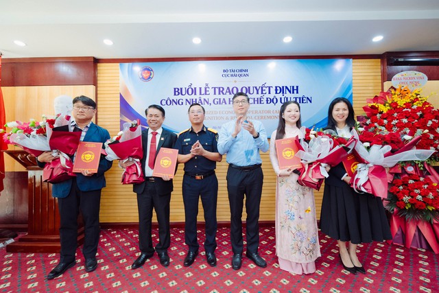 74 doanh nghiệp đóng góp khoảng 1/3 kim ngạch xuất nhập khẩu cả nước- Ảnh 1.