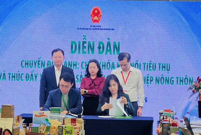 Diễn đàn chuyển đổi xanh: Chìa khóa kết nối tiêu thụ và thúc đẩy xuất khẩu sản phẩm công nghiệp nông thôn - Ảnh 5.