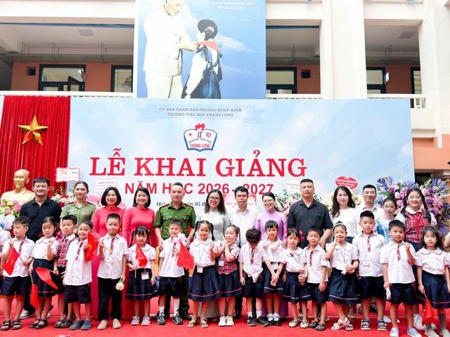 Lễ khai giảng đặc biệt tại Trường Tiểu học Thăng Long- Ảnh 3.