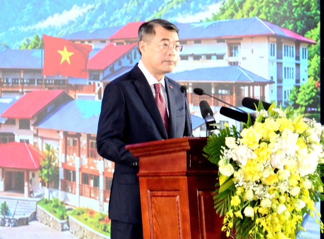 Thủ tướng Chính phủ Lê Minh Hưng dự Lễ khai giảng năm học mới tại Lào Cai- Ảnh 1.