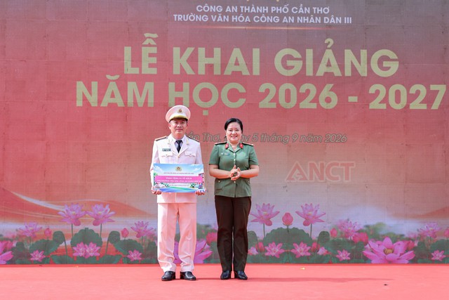 Tiếp sức học sinh Trường Văn hóa Công an nhân dân III vững bước vào năm học mới- Ảnh 3.