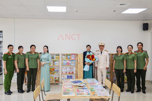 Tiếp sức học sinh Trường Văn hóa Công an nhân dân III vững bước vào năm học mới- Ảnh 6.