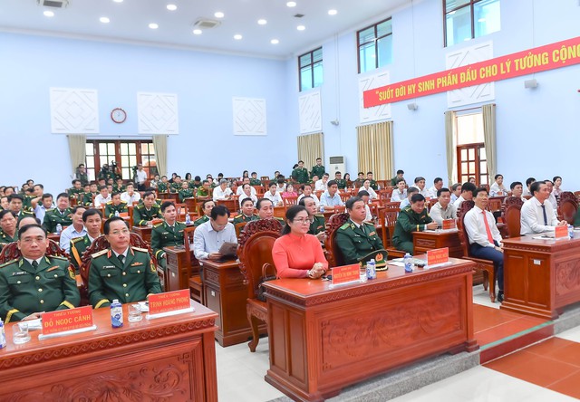 BĐBP tỉnh Vĩnh Long vinh dự đón nhận Huân chương Chiến công hạng Nhì- Ảnh 1.